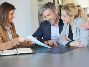 Couple closing on home in Jacksonville