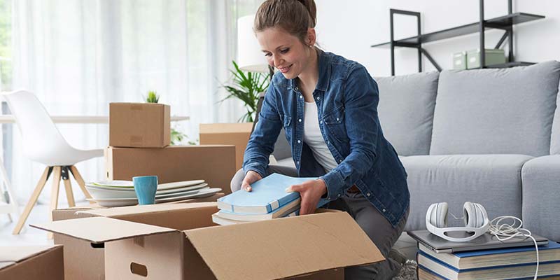 Woman in New York packing to move to Northeast Florida